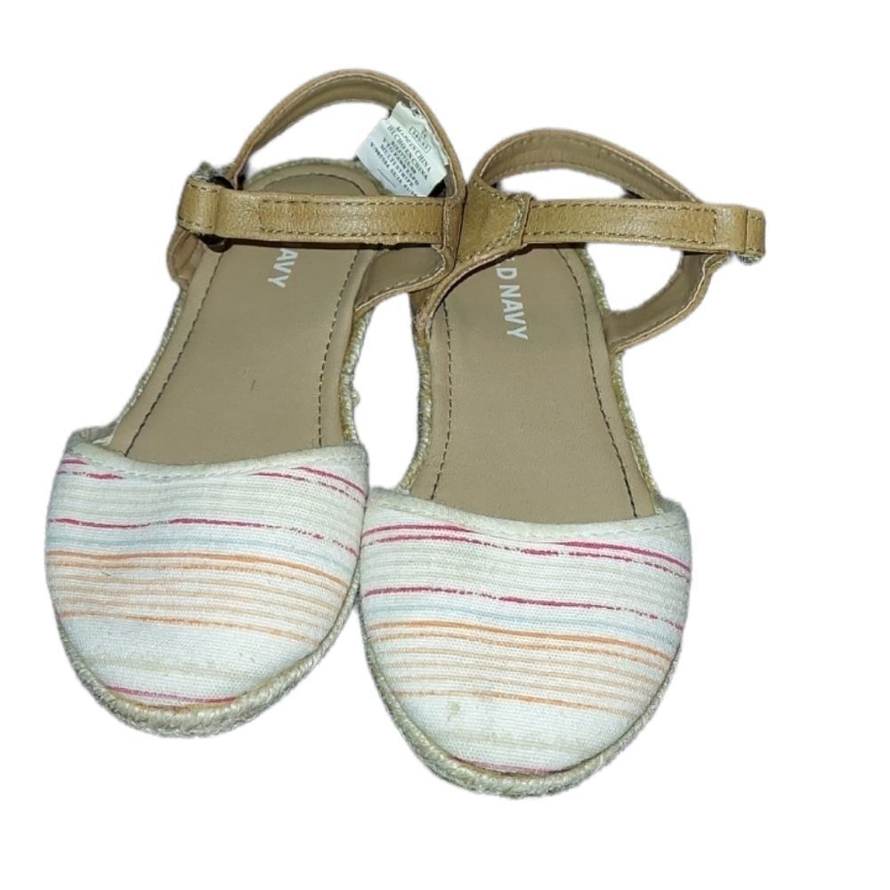 OLD navy kids girls Sandals size  7